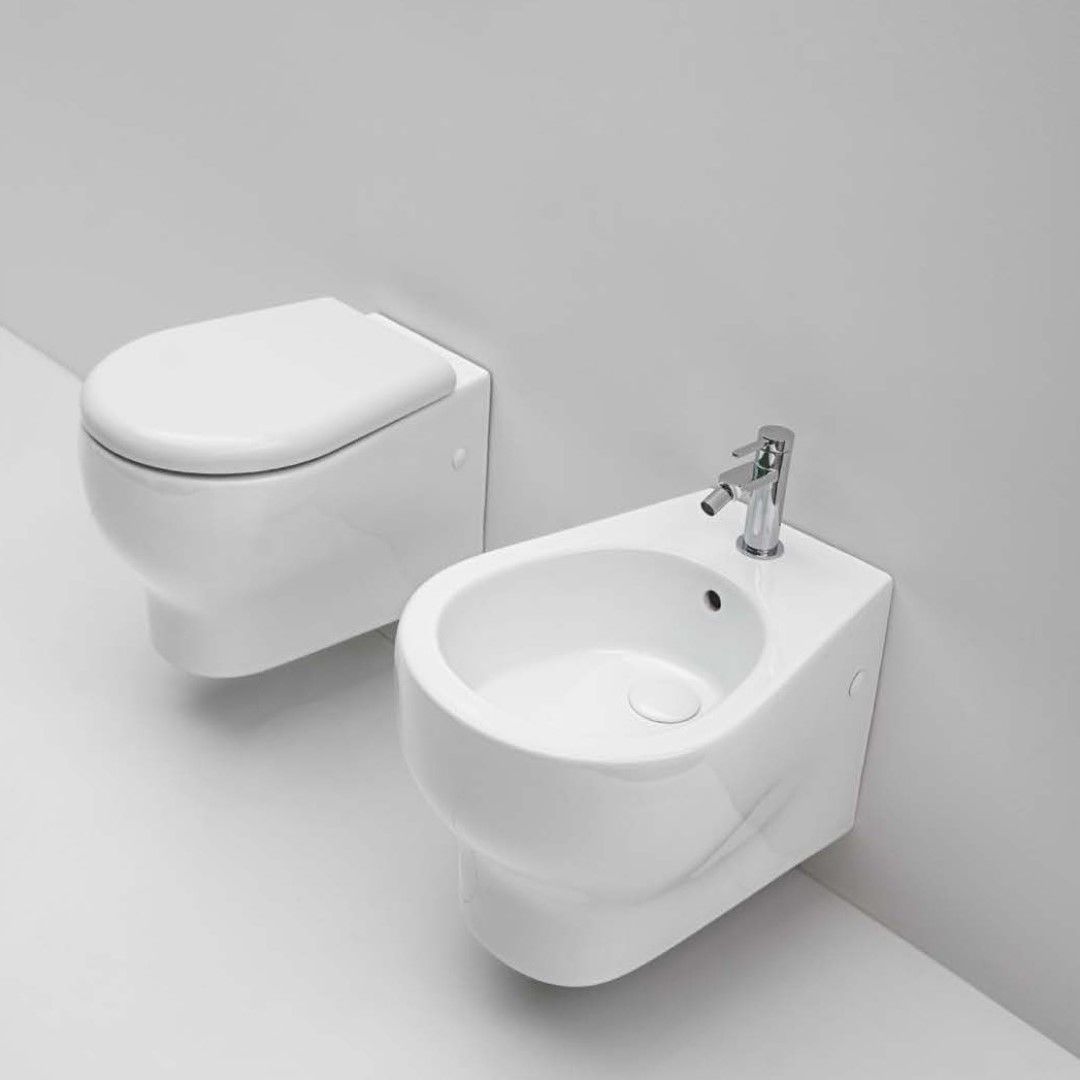 Závesné keramické sanitárne súpravy