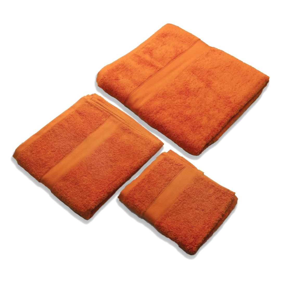 oranžové uteráky do kúpeľne