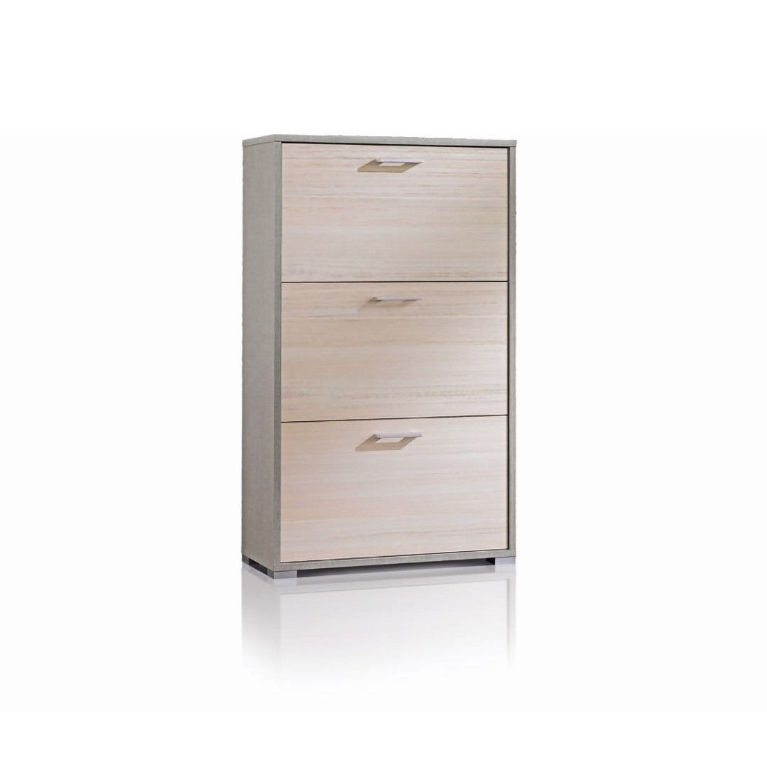 Skriňa na topánky s látkovým efektom a smrekovcovými dvierkami