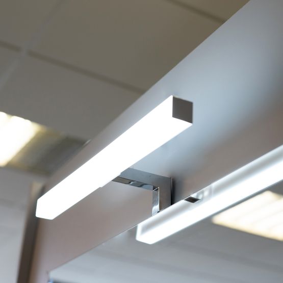 Lampa s chladným LED svetlom 40 cm Lampa s chladným LED svetlom 40 cm